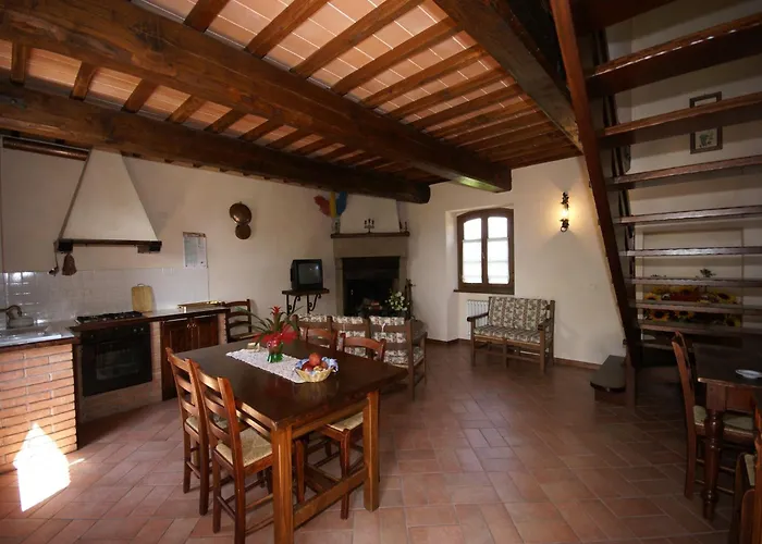 Nice Apartment With Pool And Beautiful Garden
